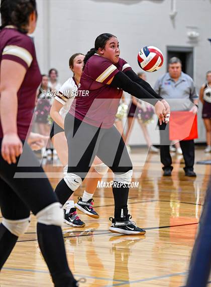 Thumbnail 3 in Mumford vs Milano (UIL Volleyball 2A D2 Bi-District) photogallery.