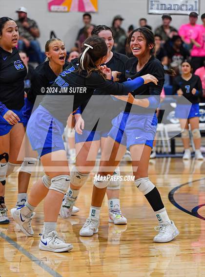 Thumbnail 3 in Mumford vs Milano (UIL Volleyball 2A D2 Bi-District) photogallery.