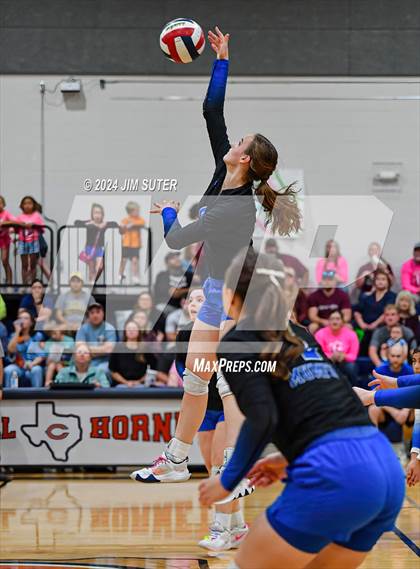 Thumbnail 2 in Mumford vs Milano (UIL Volleyball 2A D2 Bi-District) photogallery.