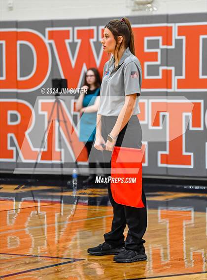 Thumbnail 3 in Mumford vs Milano (UIL Volleyball 2A D2 Bi-District) photogallery.