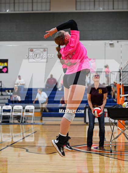 Thumbnail 1 in Mumford vs Milano (UIL Volleyball 2A D2 Bi-District) photogallery.