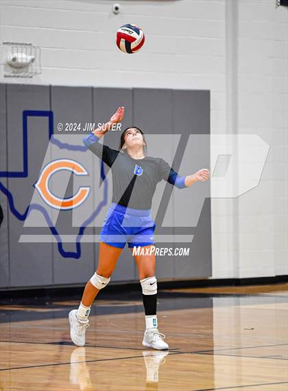 Thumbnail 1 in Mumford vs Milano (UIL Volleyball 2A D2 Bi-District) photogallery.