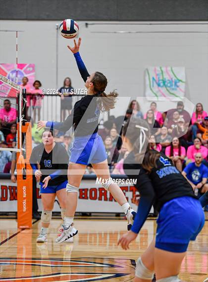 Thumbnail 1 in Mumford vs Milano (UIL Volleyball 2A D2 Bi-District) photogallery.