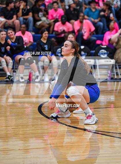 Thumbnail 1 in Mumford vs Milano (UIL Volleyball 2A D2 Bi-District) photogallery.