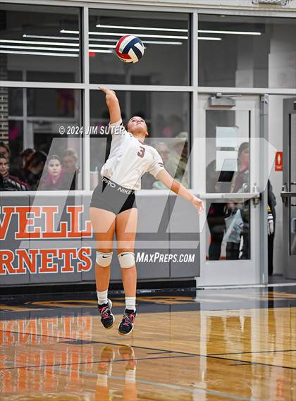 Thumbnail 3 in Mumford vs Milano (UIL Volleyball 2A D2 Bi-District) photogallery.
