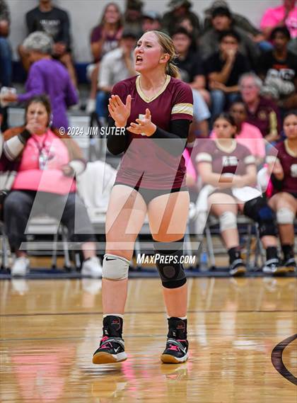 Thumbnail 1 in Mumford vs Milano (UIL Volleyball 2A D2 Bi-District) photogallery.