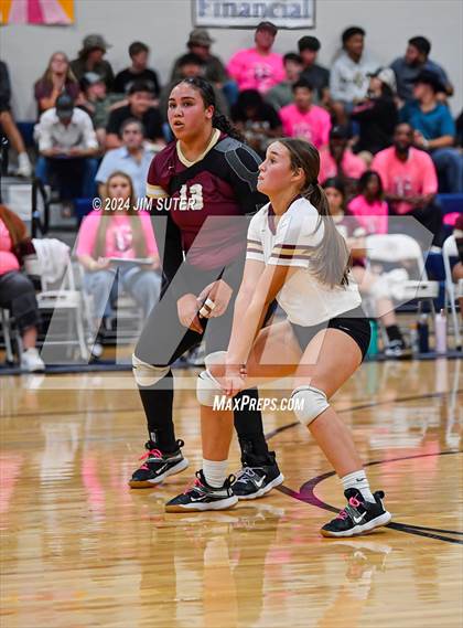 Thumbnail 3 in Mumford vs Milano (UIL Volleyball 2A D2 Bi-District) photogallery.