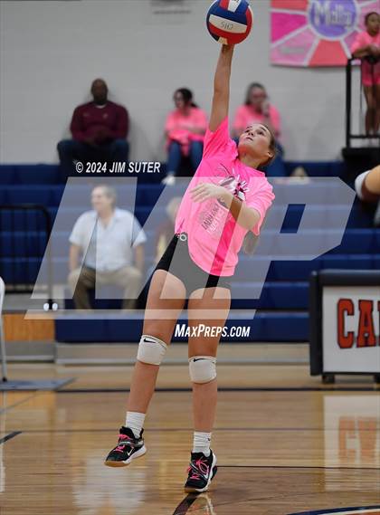Thumbnail 1 in Mumford vs Milano (UIL Volleyball 2A D2 Bi-District) photogallery.