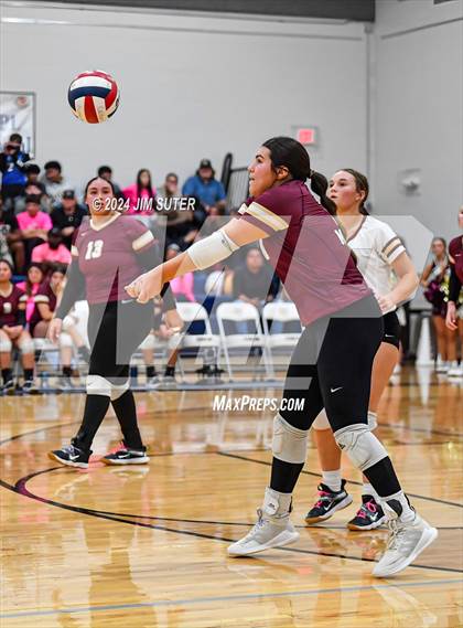 Thumbnail 1 in Mumford vs Milano (UIL Volleyball 2A D2 Bi-District) photogallery.