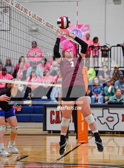Thumbnail 1 in Mumford vs Milano (UIL Volleyball 2A D2 Bi-District) photogallery.