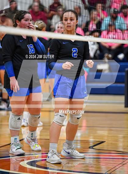 Thumbnail 2 in Mumford vs Milano (UIL Volleyball 2A D2 Bi-District) photogallery.