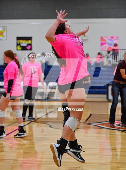 Thumbnail 1 in Mumford vs Milano (UIL Volleyball 2A D2 Bi-District) photogallery.