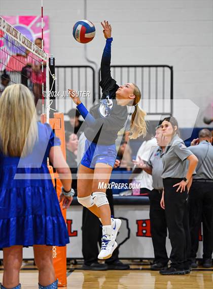 Thumbnail 1 in Mumford vs Milano (UIL Volleyball 2A D2 Bi-District) photogallery.