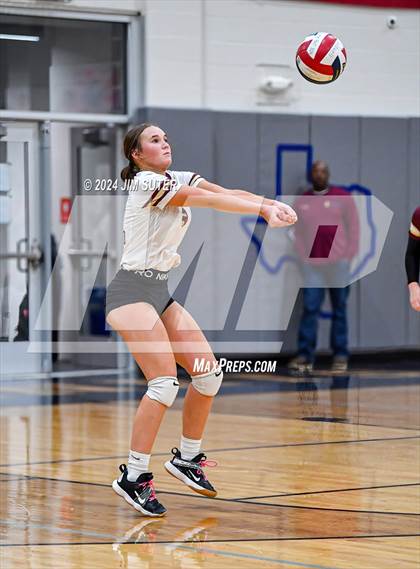 Thumbnail 2 in Mumford vs Milano (UIL Volleyball 2A D2 Bi-District) photogallery.