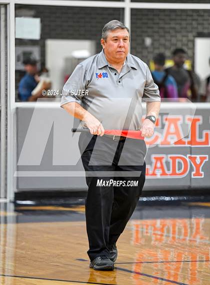 Thumbnail 2 in Mumford vs Milano (UIL Volleyball 2A D2 Bi-District) photogallery.
