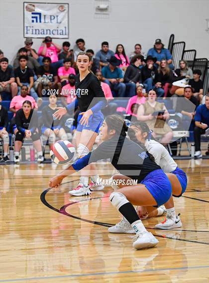 Thumbnail 2 in Mumford vs Milano (UIL Volleyball 2A D2 Bi-District) photogallery.