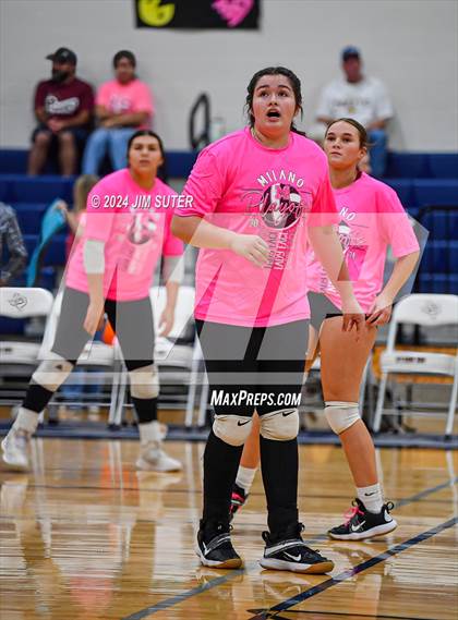 Thumbnail 1 in Mumford vs Milano (UIL Volleyball 2A D2 Bi-District) photogallery.