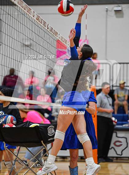 Thumbnail 2 in Mumford vs Milano (UIL Volleyball 2A D2 Bi-District) photogallery.