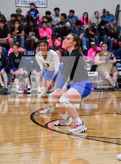 Thumbnail 1 in Mumford vs Milano (UIL Volleyball 2A D2 Bi-District) photogallery.
