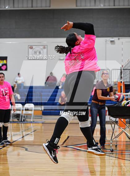 Thumbnail 3 in Mumford vs Milano (UIL Volleyball 2A D2 Bi-District) photogallery.