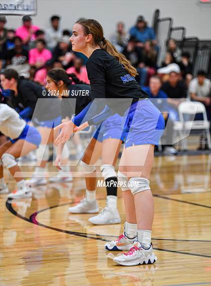 Thumbnail 3 in Mumford vs Milano (UIL Volleyball 2A D2 Bi-District) photogallery.
