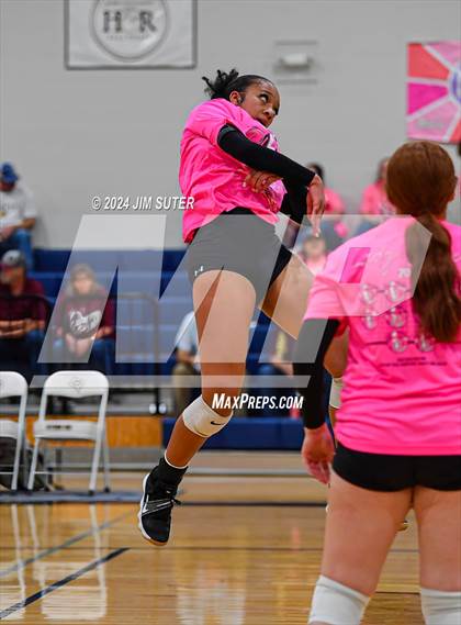 Thumbnail 2 in Mumford vs Milano (UIL Volleyball 2A D2 Bi-District) photogallery.
