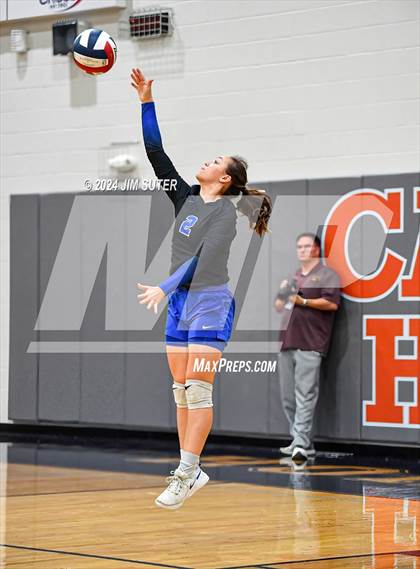 Thumbnail 2 in Mumford vs Milano (UIL Volleyball 2A D2 Bi-District) photogallery.