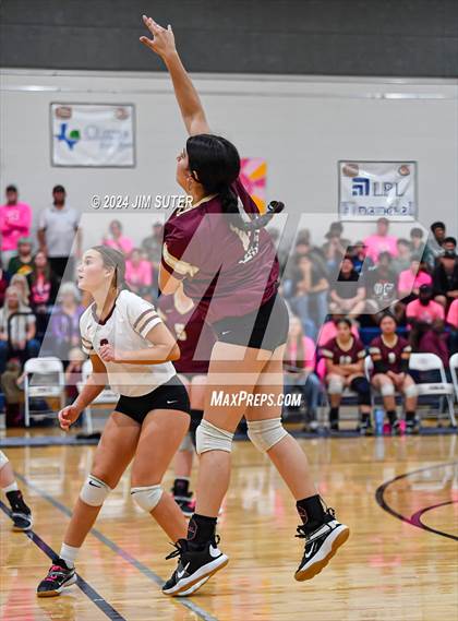 Thumbnail 1 in Mumford vs Milano (UIL Volleyball 2A D2 Bi-District) photogallery.