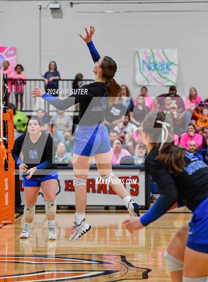 Thumbnail 3 in Mumford vs Milano (UIL Volleyball 2A D2 Bi-District) photogallery.