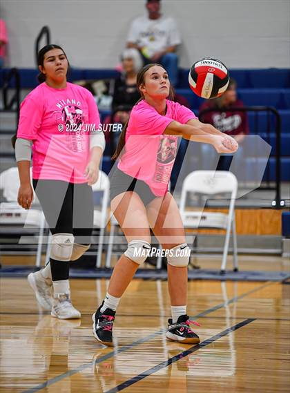 Thumbnail 1 in Mumford vs Milano (UIL Volleyball 2A D2 Bi-District) photogallery.