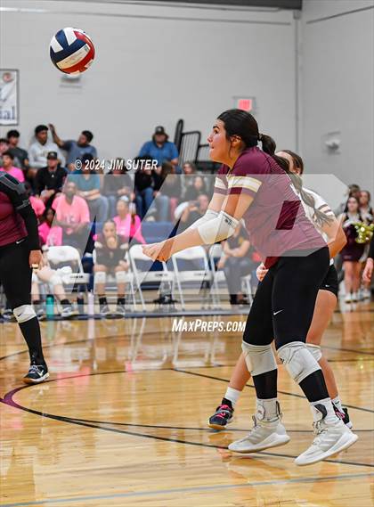 Thumbnail 2 in Mumford vs Milano (UIL Volleyball 2A D2 Bi-District) photogallery.