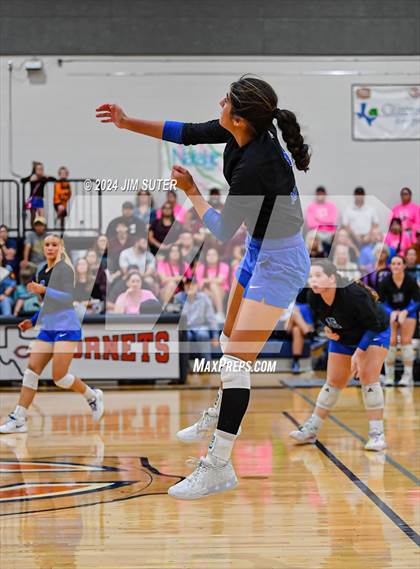 Thumbnail 2 in Mumford vs Milano (UIL Volleyball 2A D2 Bi-District) photogallery.