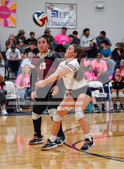 Thumbnail 2 in Mumford vs Milano (UIL Volleyball 2A D2 Bi-District) photogallery.