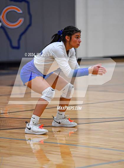 Thumbnail 3 in Mumford vs Milano (UIL Volleyball 2A D2 Bi-District) photogallery.