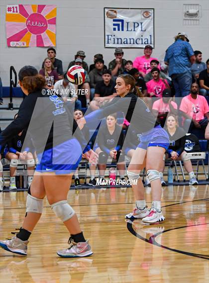 Thumbnail 2 in Mumford vs Milano (UIL Volleyball 2A D2 Bi-District) photogallery.