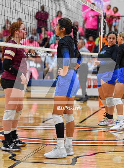 Thumbnail 1 in Mumford vs Milano (UIL Volleyball 2A D2 Bi-District) photogallery.