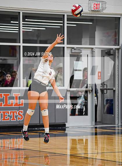 Thumbnail 1 in Mumford vs Milano (UIL Volleyball 2A D2 Bi-District) photogallery.