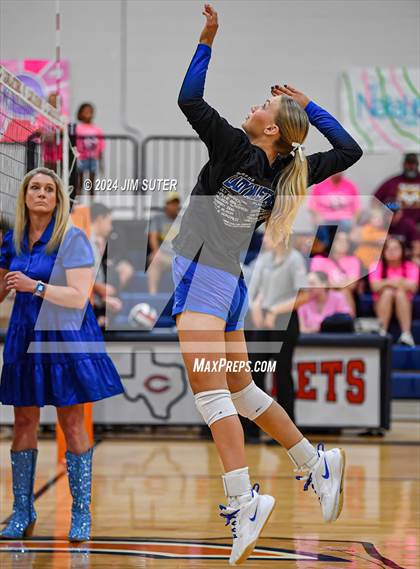 Thumbnail 2 in Mumford vs Milano (UIL Volleyball 2A D2 Bi-District) photogallery.