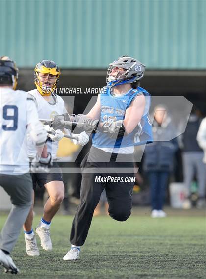Thumbnail 2 in Bellevue vs Seattle Prep (Space Needle Shootout) photogallery.