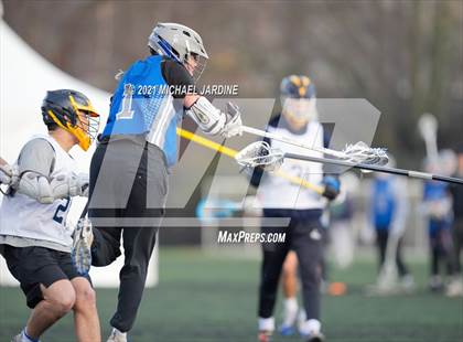 Thumbnail 2 in Bellevue vs Seattle Prep (Space Needle Shootout) photogallery.