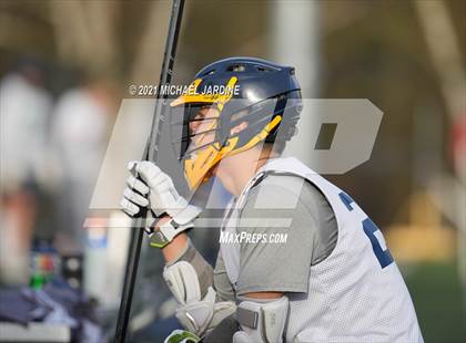 Thumbnail 3 in Bellevue vs Seattle Prep (Space Needle Shootout) photogallery.