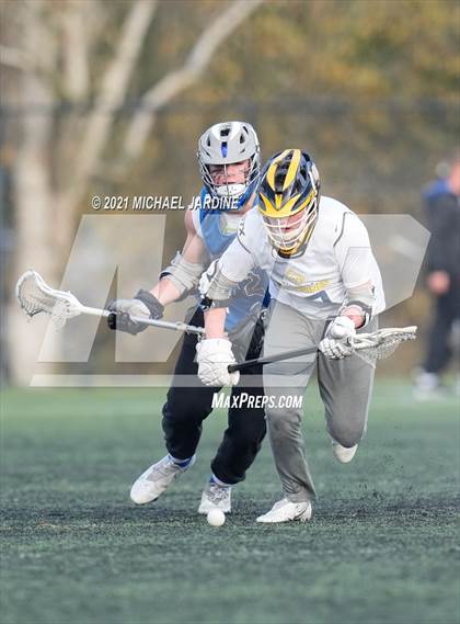 Thumbnail 1 in Bellevue vs Seattle Prep (Space Needle Shootout) photogallery.
