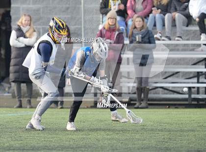 Thumbnail 2 in Bellevue vs Seattle Prep (Space Needle Shootout) photogallery.