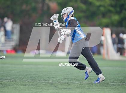 Thumbnail 2 in Bellevue vs Seattle Prep (Space Needle Shootout) photogallery.