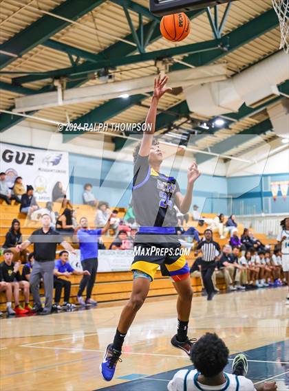 Thumbnail 3 in Bakersfield Christian @ Sheldon photogallery.