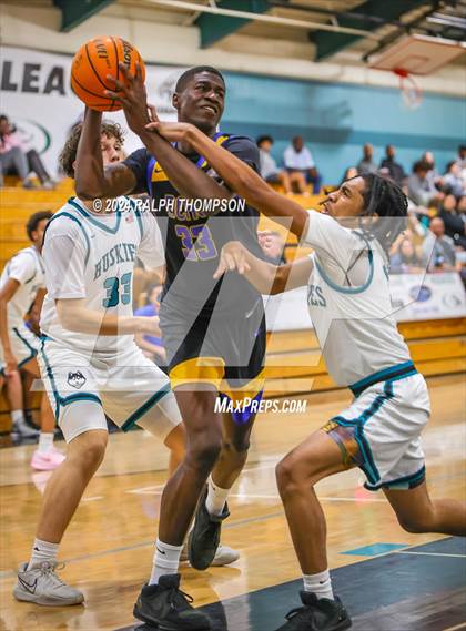 Thumbnail 2 in Bakersfield Christian @ Sheldon photogallery.