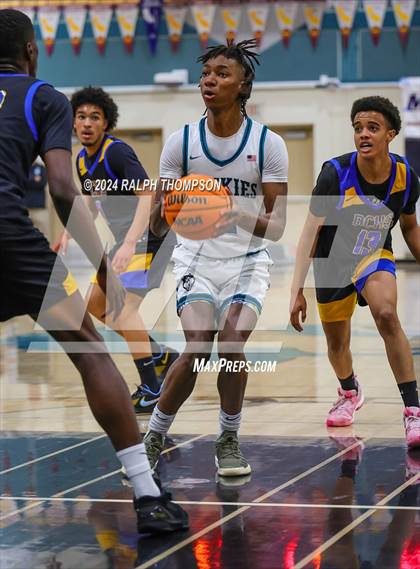 Thumbnail 1 in Bakersfield Christian @ Sheldon photogallery.