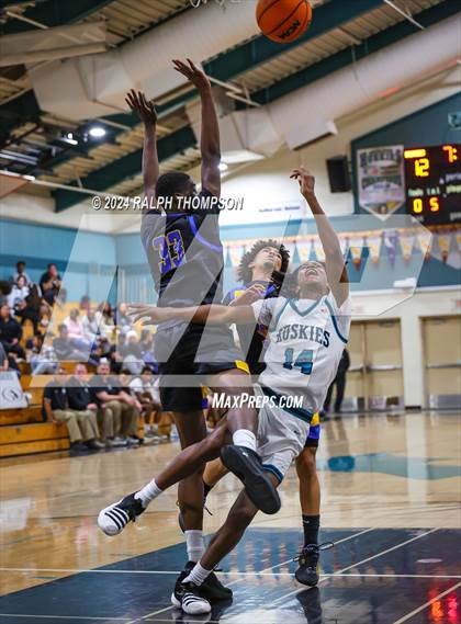 Thumbnail 1 in Bakersfield Christian @ Sheldon photogallery.