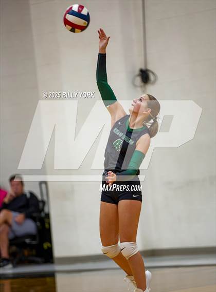 Thumbnail 1 in Grand Saline vs Cross Roads photogallery.