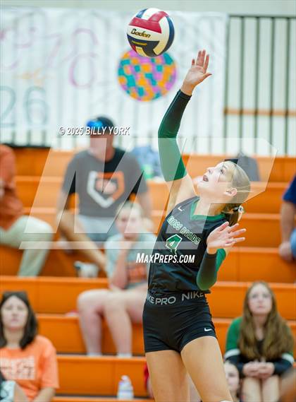 Thumbnail 2 in Grand Saline vs Cross Roads photogallery.